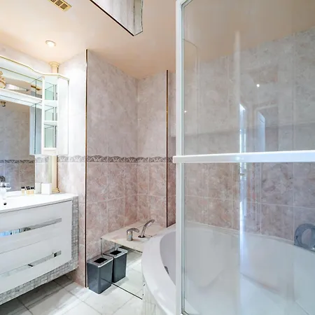 Apartamento Spacious Flat - Calm&ac *